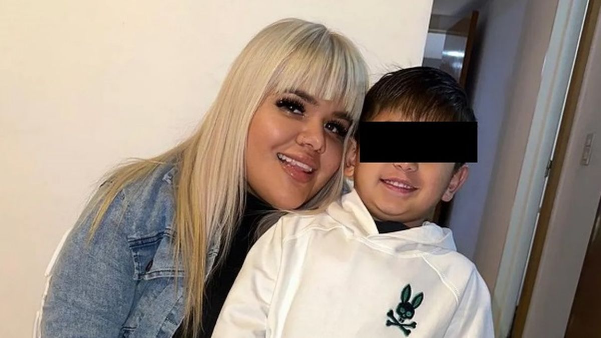 More Rial y su hijo. Alquila habitaciones por día para darle un techo al pequeño. More Rial y su hijo. Alquila habitaciones por día para darle un techo al pequeño.