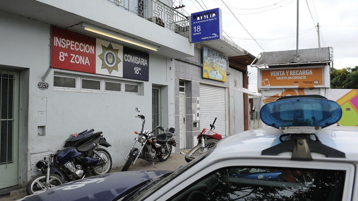Entregó a su hijo a la policía luego de que el joven le confesara que robó a un taxista