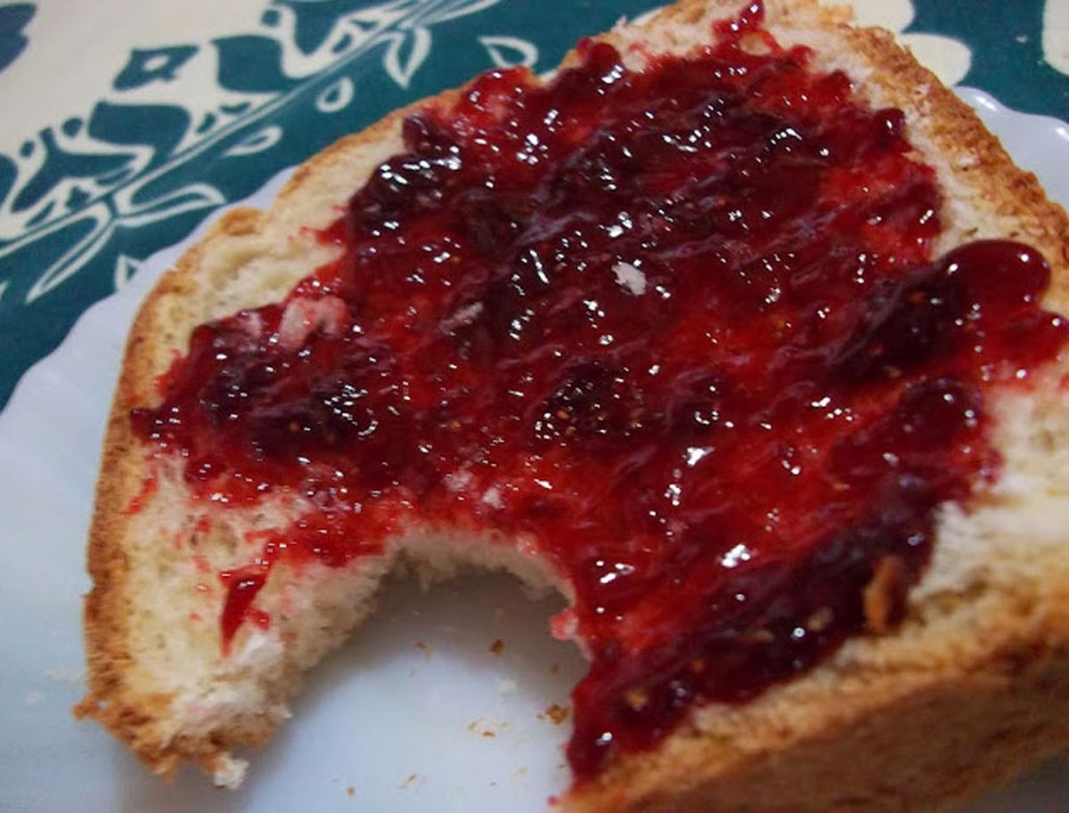 Nada más rico que hacer esta receta y luego tener dulce de frutilla para untarle a las tostadas. Nada más rico que hacer esta receta y luego tener dulce de frutilla para untarle a las tostadas.