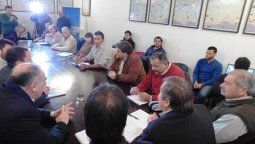 El Gobierno ofreció el 19% de aumento a los estatales e incorporó a los contratados de obra