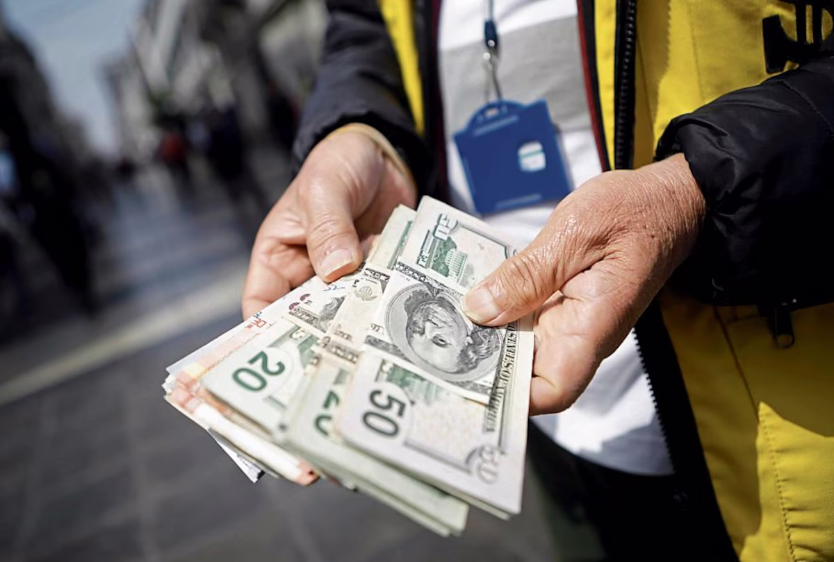 La posibilidad de manejar a donde irán sus propios gastos le da un mejor resultado para su futuro. La posibilidad de manejar a donde irán sus propios gastos le da un mejor resultado para su futuro.