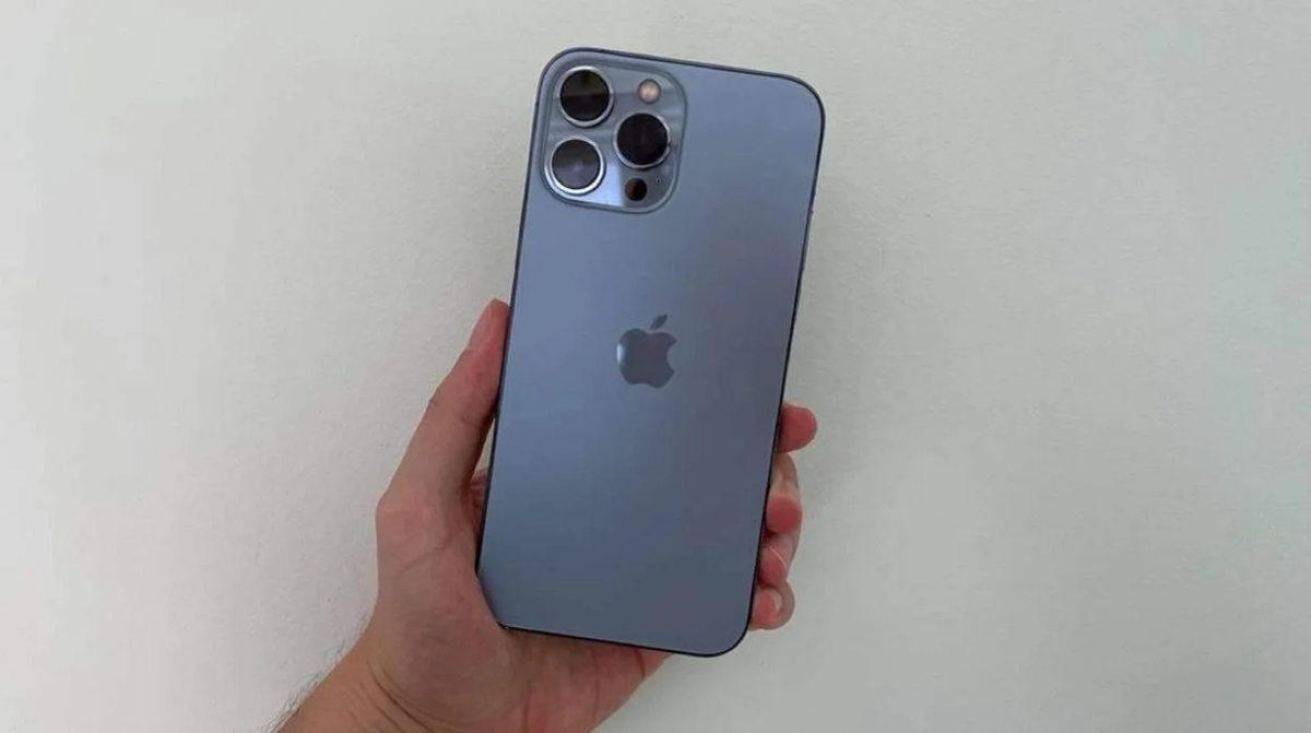 iPhone 13 Pro Max. iPhone 13 Pro Max.