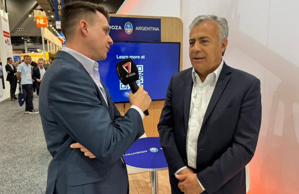 Alfredo Cornejo entrevistado en Texas por Julián Imazio