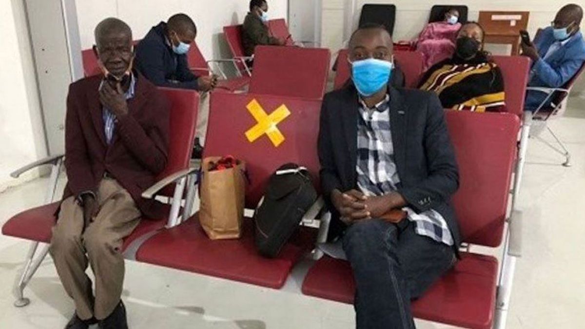 Henry, el joven que estuvo en el internado, invitó a Wilson a hacer un viaje de Uganda a Kenia en avión a modo de agradecimiento