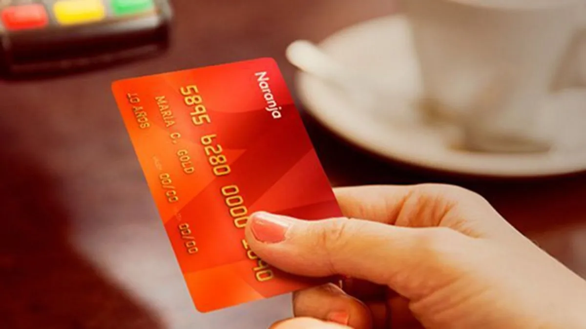 Una mujer fue estafada por un falso empleado de tarjeta Naranja quien le hizo sacar más de un millón de pesos Una mujer fue estafada por un falso empleado de tarjeta Naranja quien le hizo sacar más de un millón de pesos