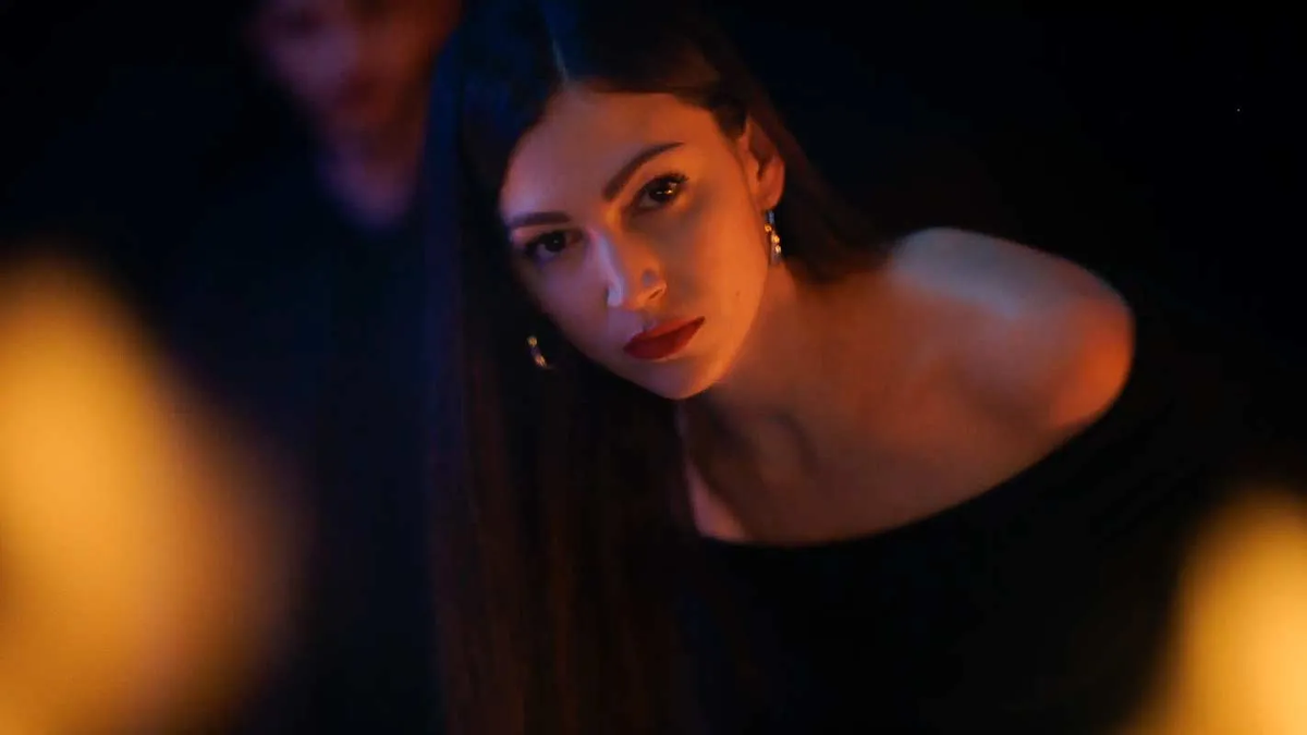 Úrsula Corberó. La talentosa actriz española brilla en la serie El cuerpo en llamas. Úrsula Corberó. La talentosa actriz española brilla en la serie El cuerpo en llamas. 