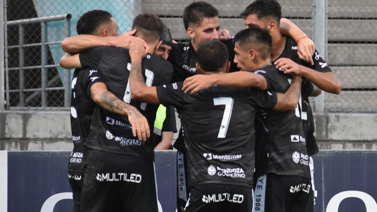 El Lobo quiere extender su buena racha ante el Deportivo Morón. El Lobo quiere extender su buena racha ante el Deportivo Morón.