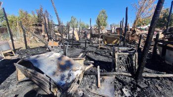 Quedó internada en terapia la única niña sobreviviente del incendio de Tunuyán donde murieron 3 hermanitos