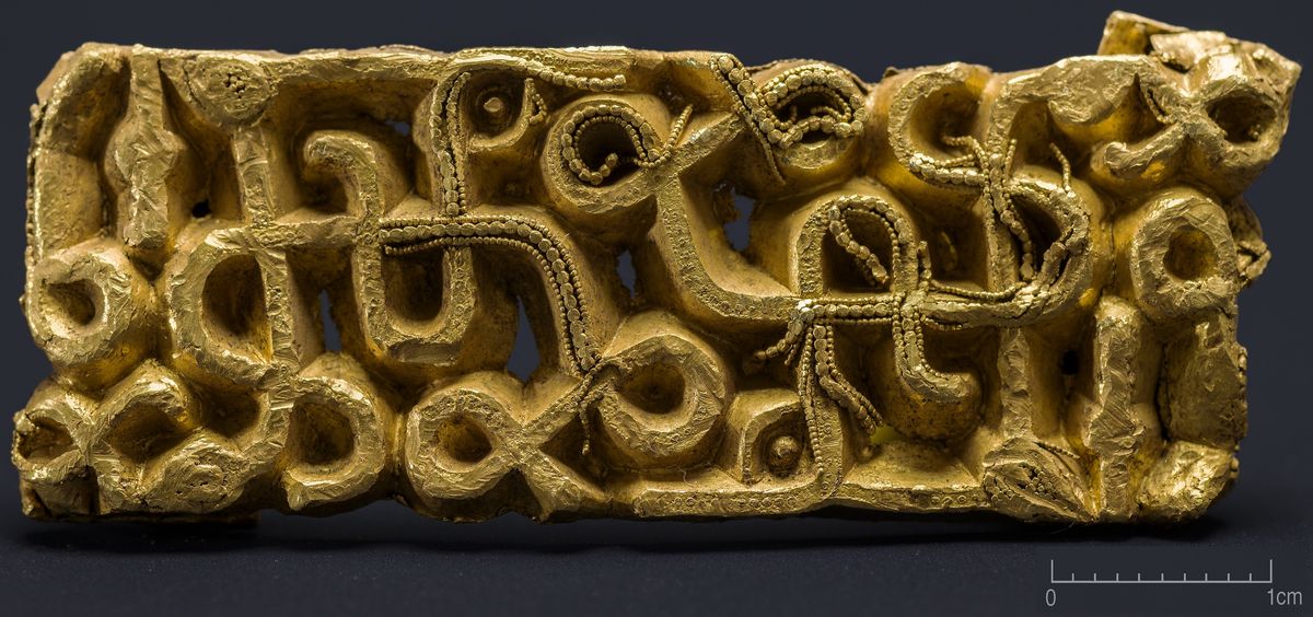 El intrincado diseño del descubrimiento revela que su dueño pertenecía a la nobleza de la época. Imagen: The History Blog
