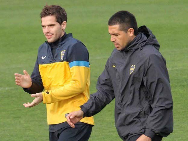 El Virrey tiene en carpeta a Riquelme y Gago