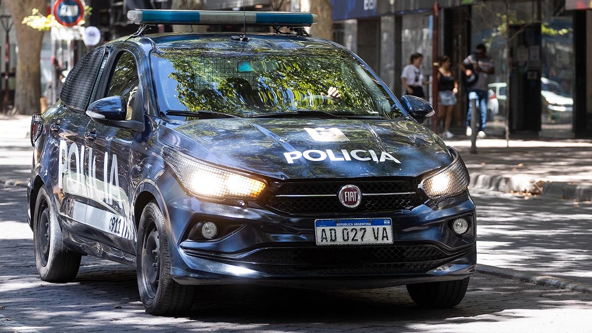 La mujer le indicó a los Policías que no se sentía capacitada para seguir cuidándolo.