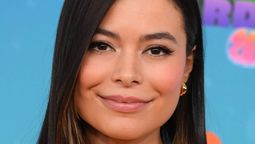 La actriz Miranda Cosgrove interpreta a Dawn en la película de Netflix.