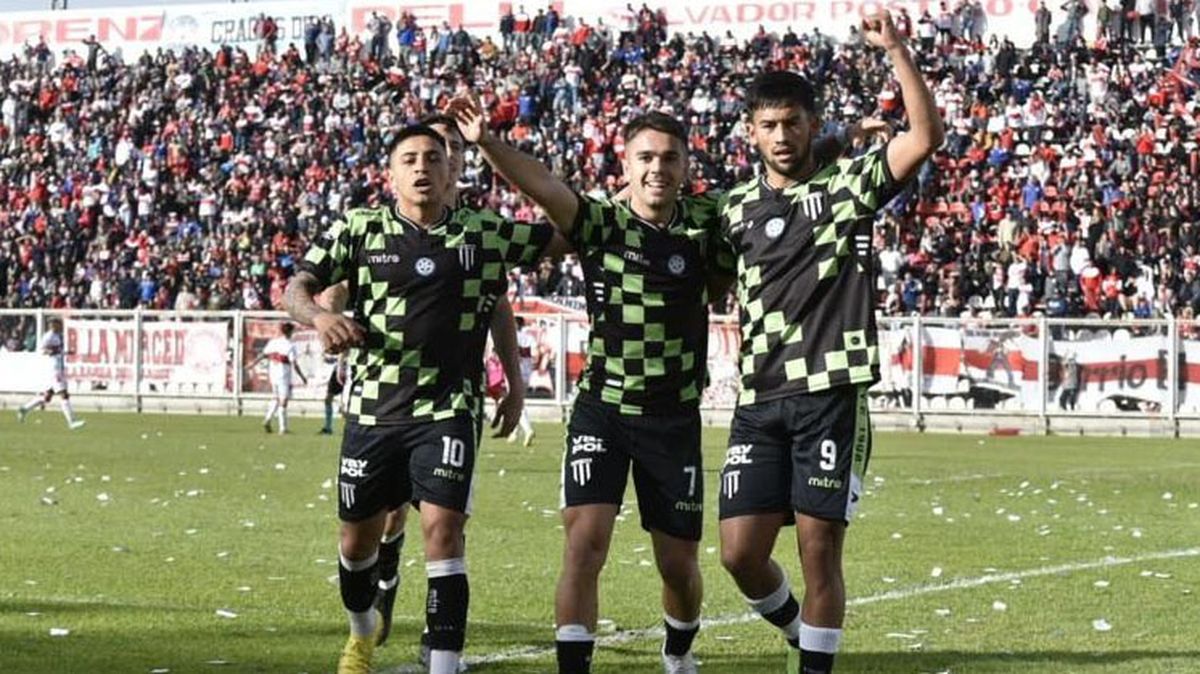 Rodrigo Castro, Nicolás Romano y Agustín Herrera están haciendo un gran torneo en el Lobo. Rodrigo Castro, Nicolás Romano y Agustín Herrera están haciendo un gran torneo en el Lobo.