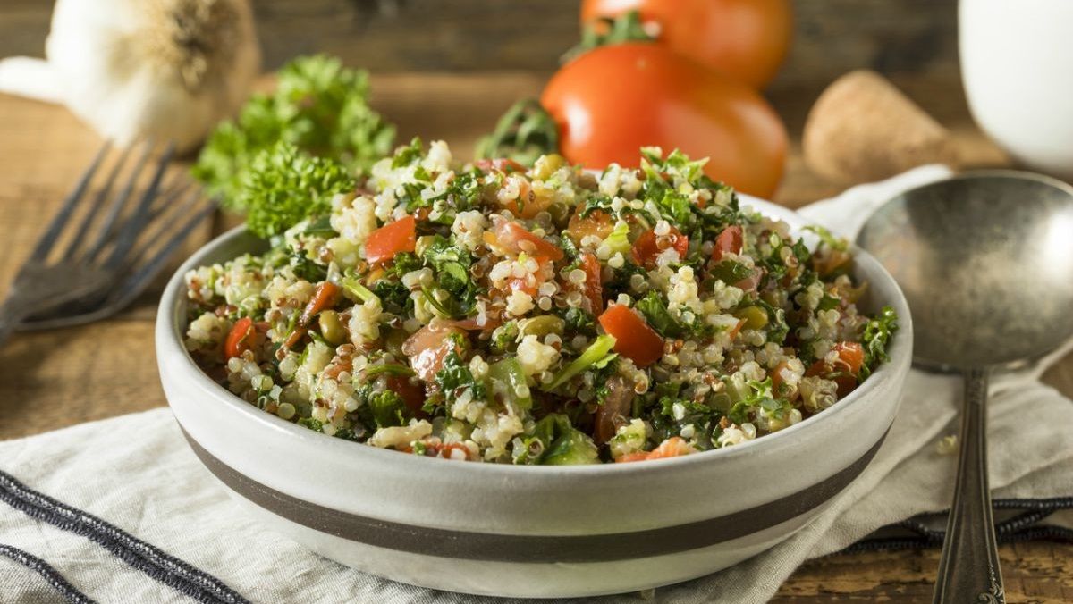 Ensalada tabbouleh con quinoa