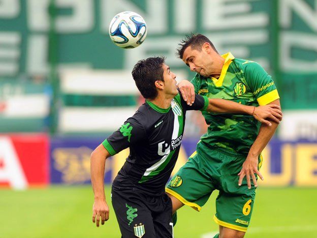 El Taladro se lució al golear a Aldosivi y quedar como único líder