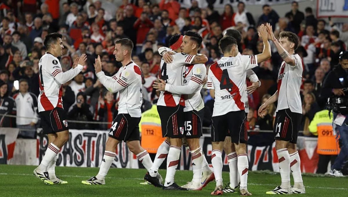 Con uno menos, River accedió a los cuartos de final de la Copa Libertadores
