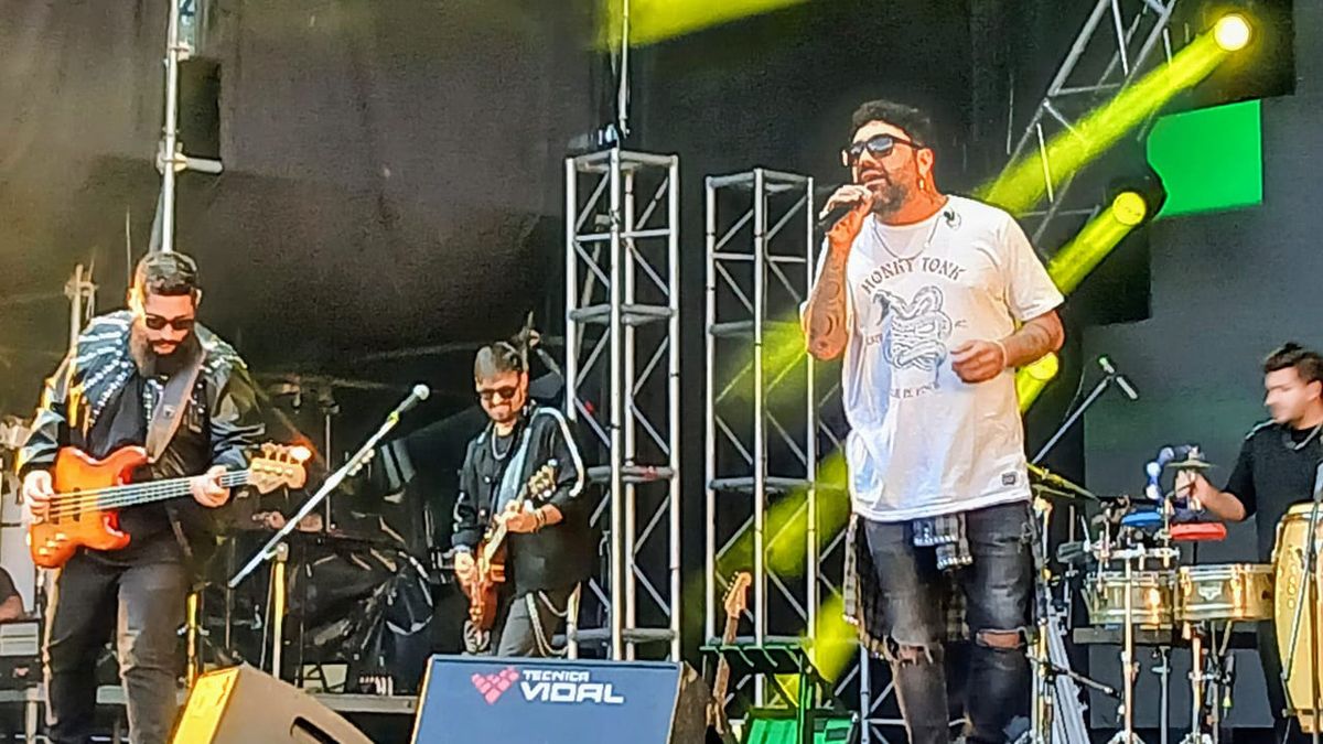 La banda platense Cruzando el Charco estuvo en el Festival Montaña. La banda platense Cruzando el Charco estuvo en el Festival Montaña.