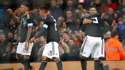 Con goles de Banega y Lanzini