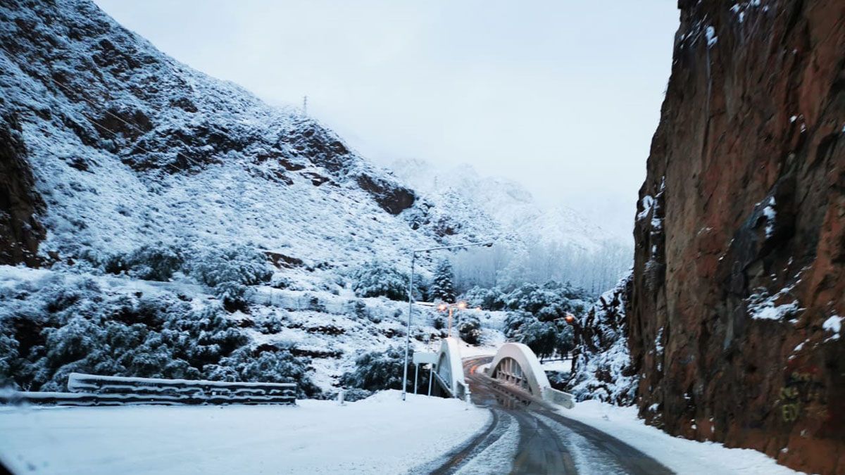El paisaje nevado de la Alta Monta&ntilde;a