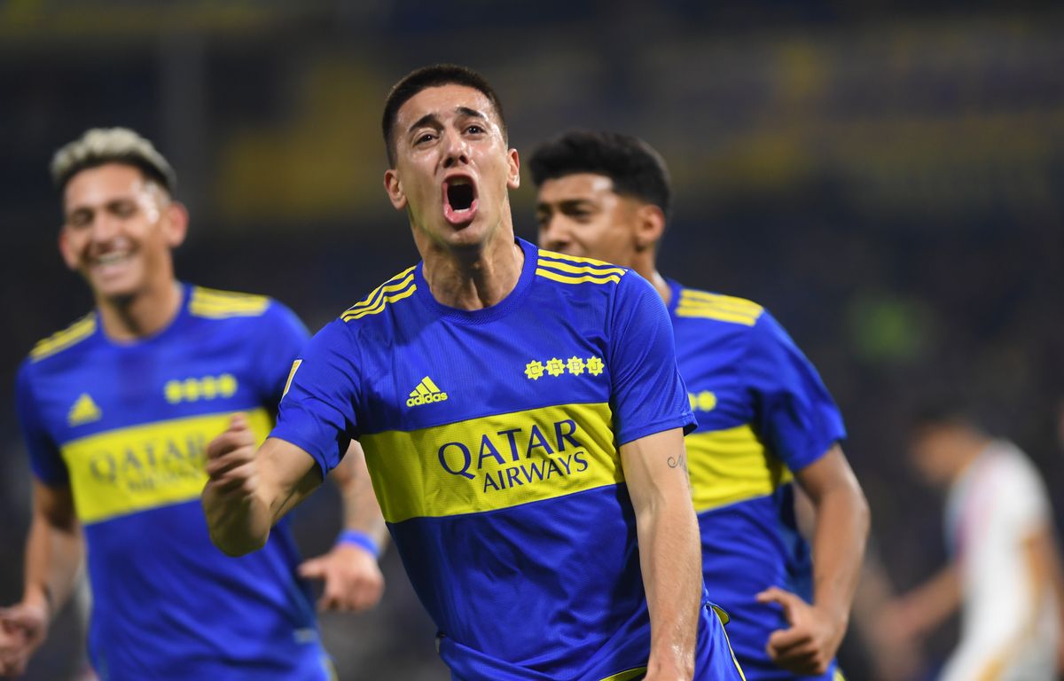 Boca debutó con una victoria ante Arsenal