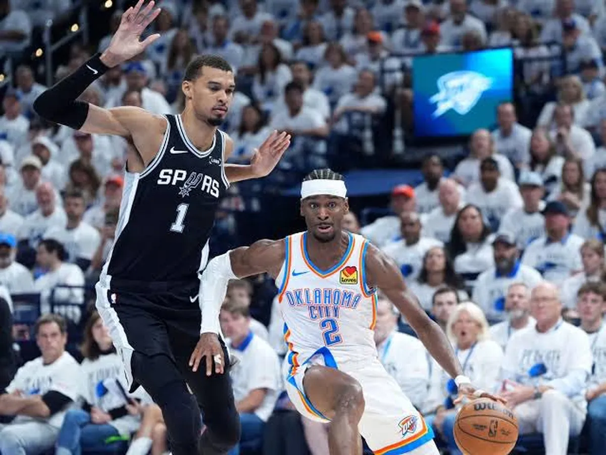 Victor Wenbanyama fue la figura de San Antonio Spurs ante Oklahoma City Thunder en el juego 6 de la final del Oeste de la NBA.