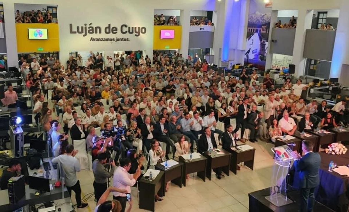 La apertura de sesiones en Luján.