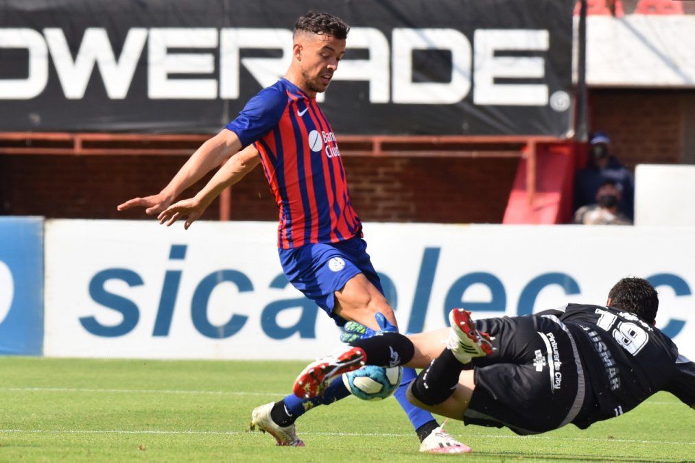 Franco Di Santo tuvo un mal día en el San Lorenzo-Lanús.