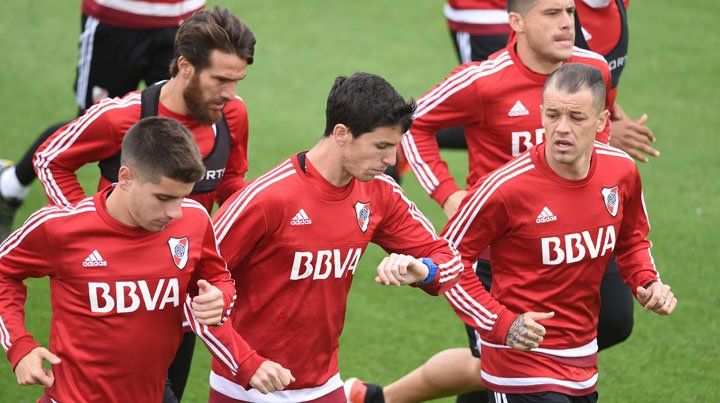 Tres cambios en River para medirse con el líder del torneo