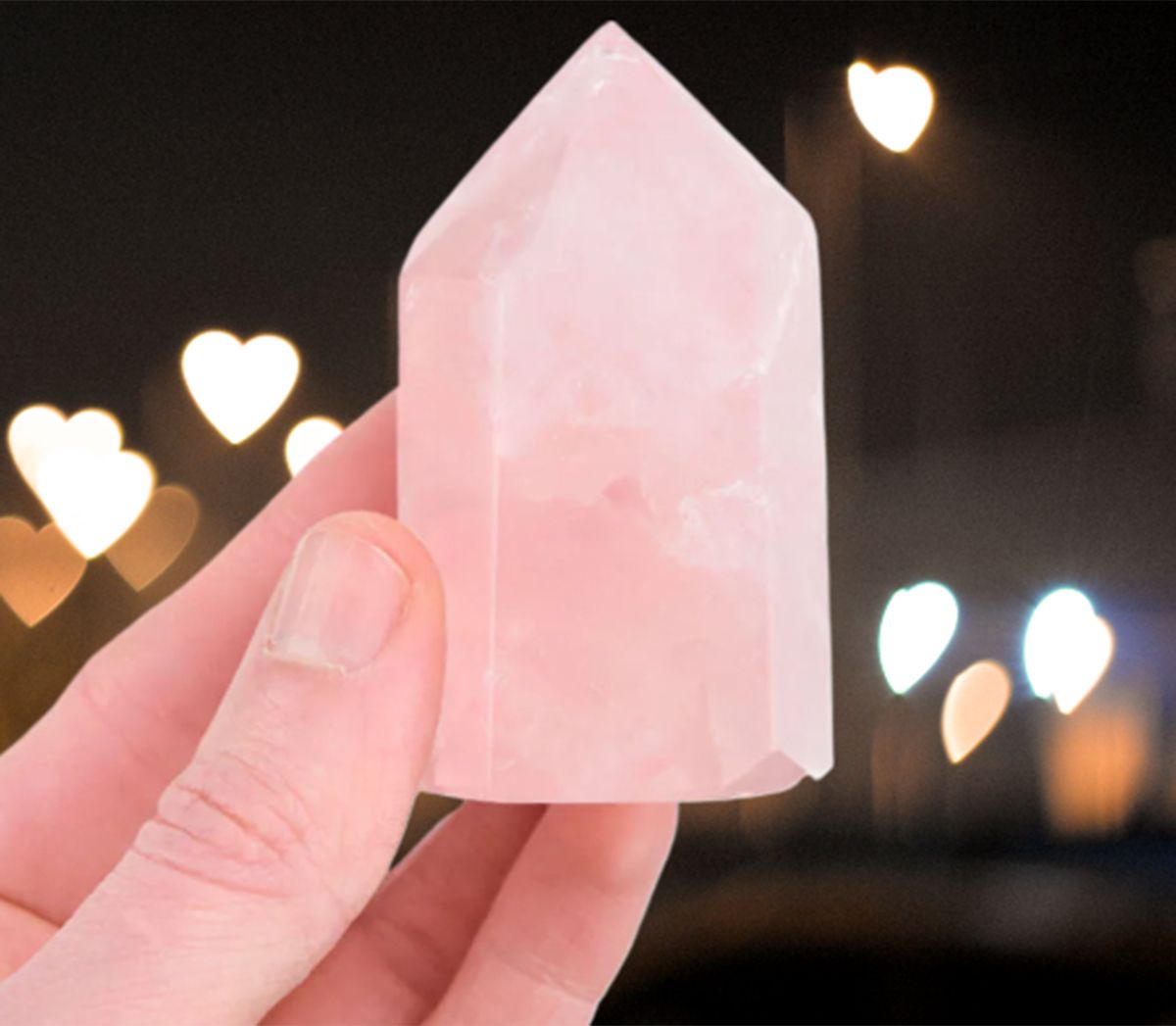 Para el ritual del último domingo del mes hará falta un cuarzo rosa. Para el ritual del último domingo del mes hará falta un cuarzo rosa.