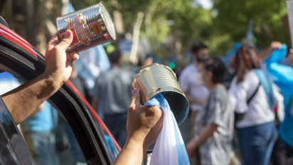 La primera marcha en contra del Gobierno del 2021 fue convocada luego de que se conociera el escándalo de la vacunación VIP