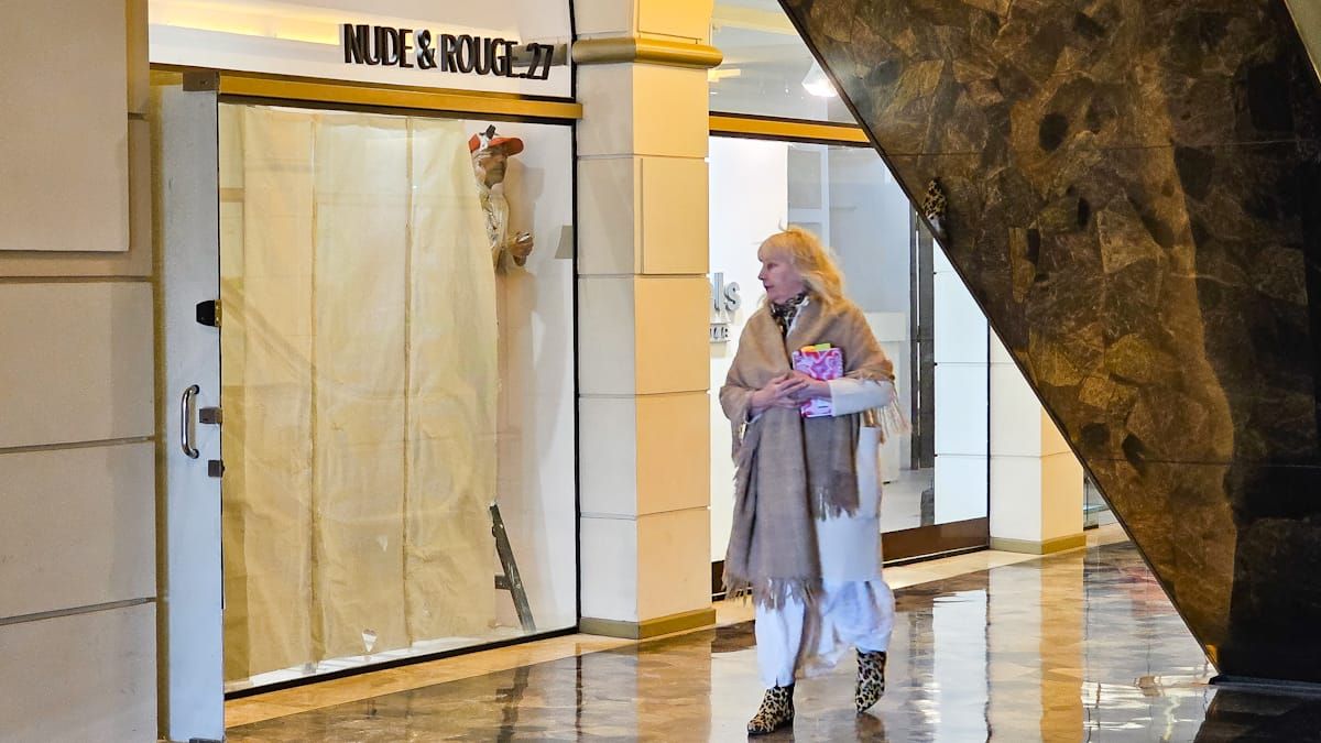 Para evitar el cierre de negocios y estimular la apertura de nuevos emprendimientos, la ciudad de Mendoza ofrece beneficios impositivos a quienes quieran instalar su marca en galerías como la Piazza Para evitar el cierre de negocios y estimular la apertura de nuevos emprendimientos, la ciudad de Mendoza ofrece beneficios impositivos a quienes quieran instalar su marca en galerías como la Piazza