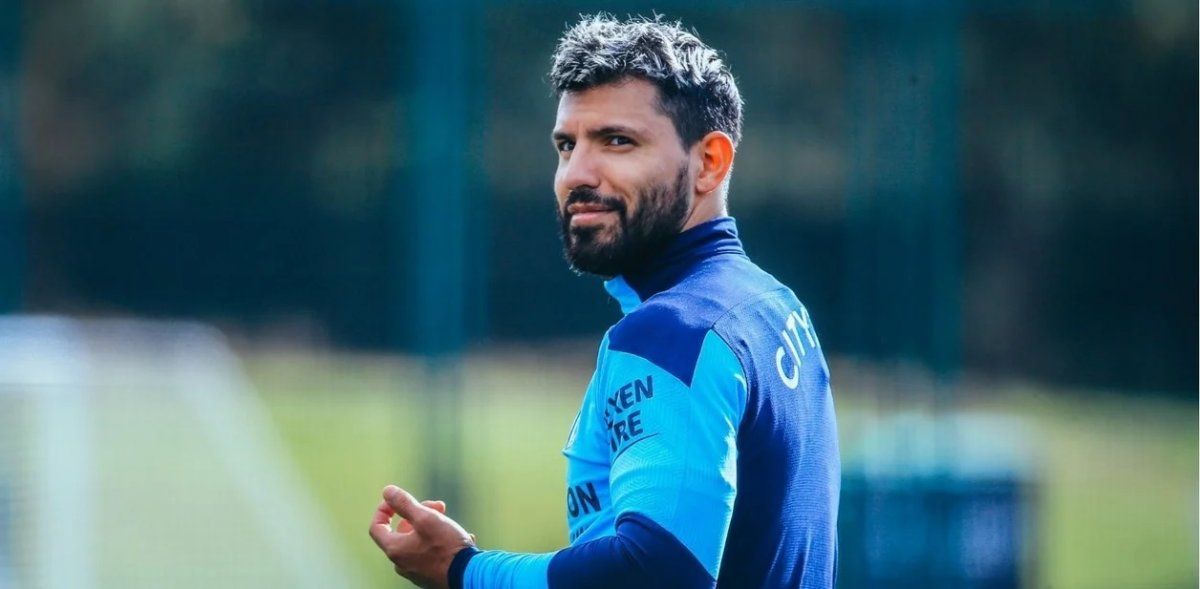 El Kun Agüero volvió a entrenarse tras su lesión y define su futuro.