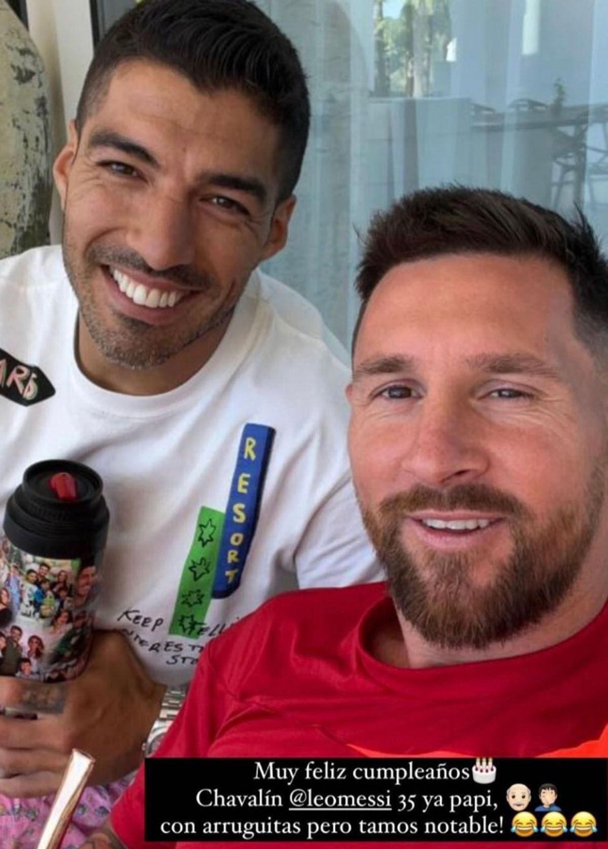 Luis Suárez y su saludo de cumpleaños a Leo Messi