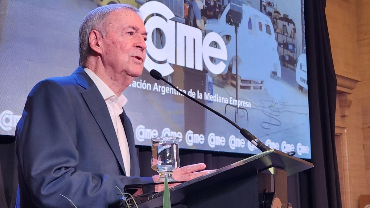 El cordobés Juan Schiaretti también se tiene fe en la carrera presidencial. El cordobés Juan Schiaretti también se tiene fe en la carrera presidencial.