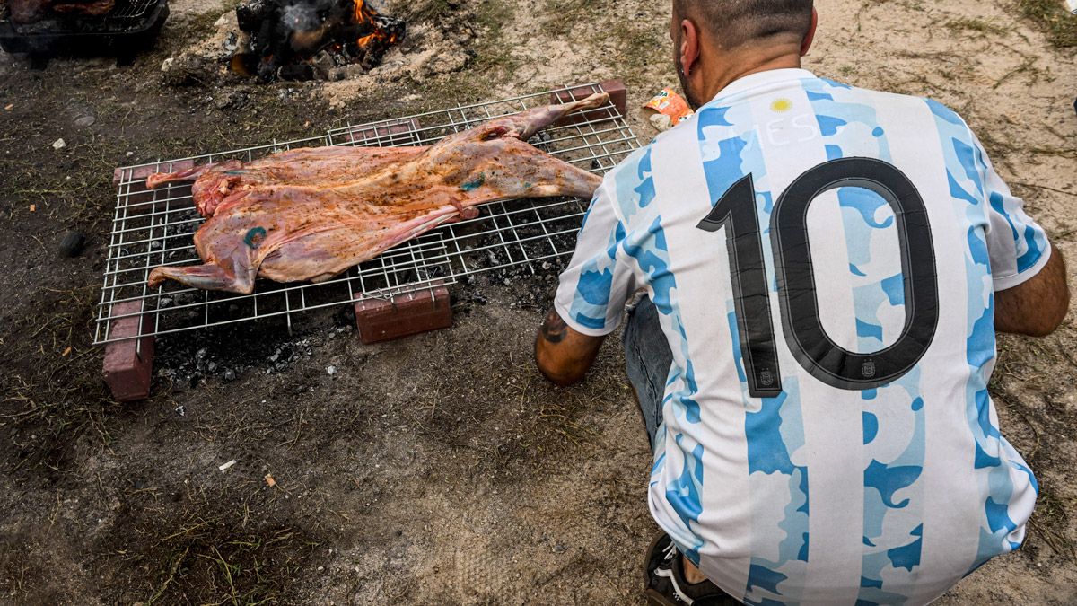 El asado argentino no podía faltar en la previa del partido entre la Selección argentina y Croacia