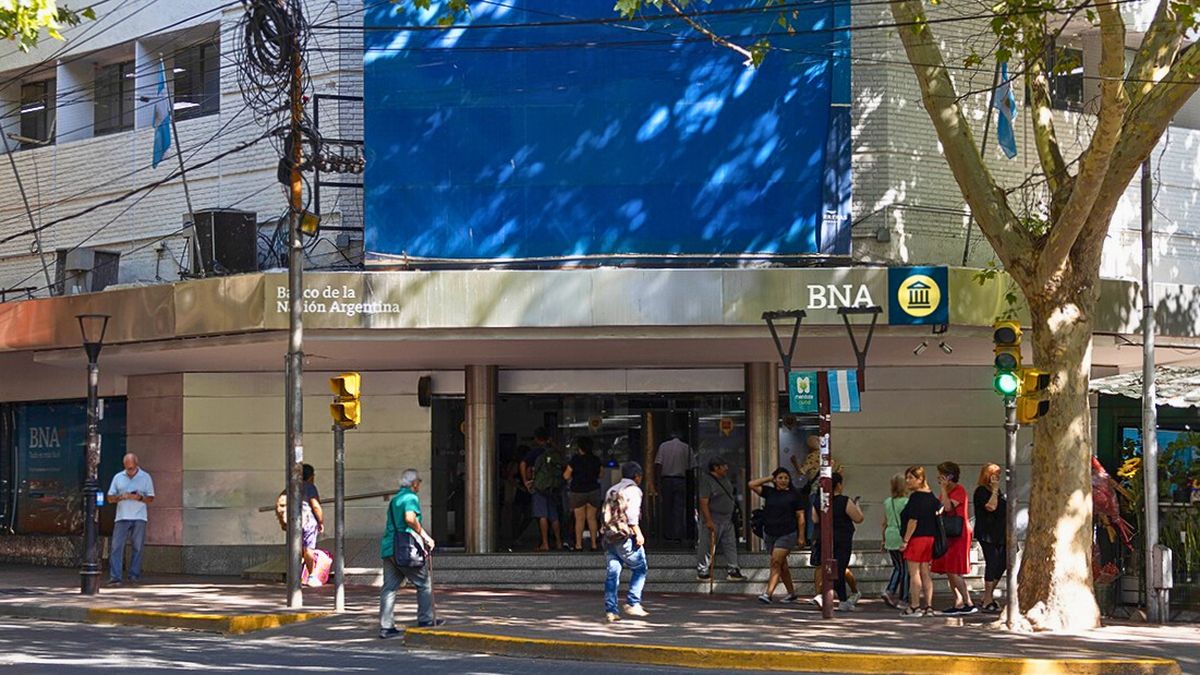 Los jubilados y pensionados que cobran sus haberes de ANSES en el Banco Nación tienen la posibilidad de solicitar un importante beneficio. Los jubilados y pensionados que cobran sus haberes de ANSES en el Banco Nación tienen la posibilidad de solicitar un importante beneficio.