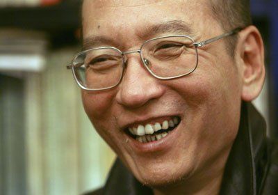 El chino Liu Xiaobo les ganó el Nobel de la Paz a las Abuelas de Plaza de Mayo