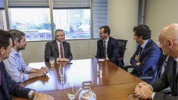 Alberto convocó a Carrefour a sumarse al Plan Argentina contra el Hambre