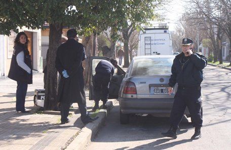Balearon a una embarazada en una salidera bancaria en La Plata