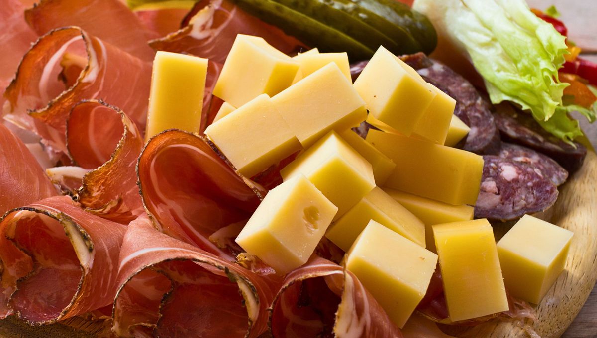Por qué el queso no forma parte del grupo de los fiambres.&nbsp;