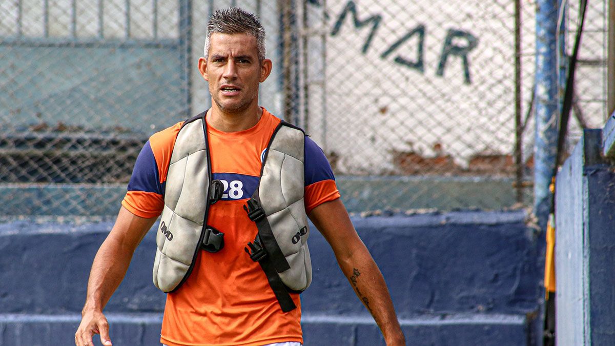 El defensor Yair Marín venía de una larga lesión y no pudo jugar nunca.