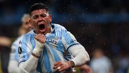 Marcos Rojo gritando un gol que fue anulado.