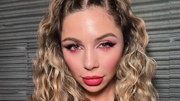 Romina Malaspina se muestra con el hilo dental a la vista tendencia