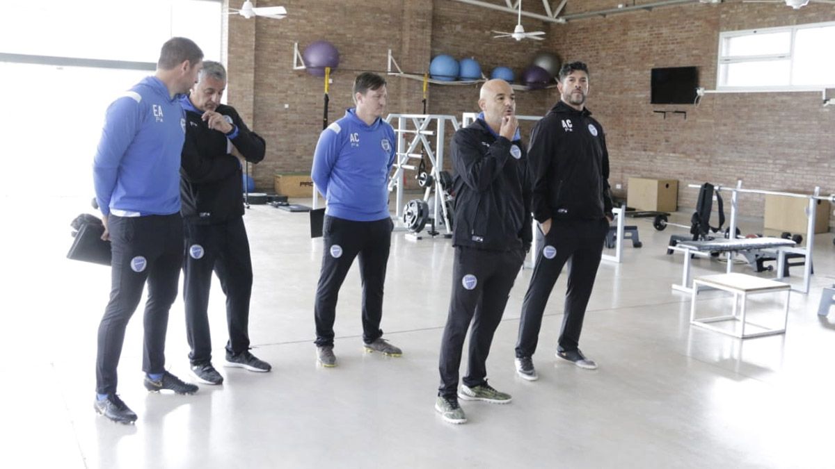 La dupla técnica Orsi-Gómez estuvo al frente de su primera práctica tombina.