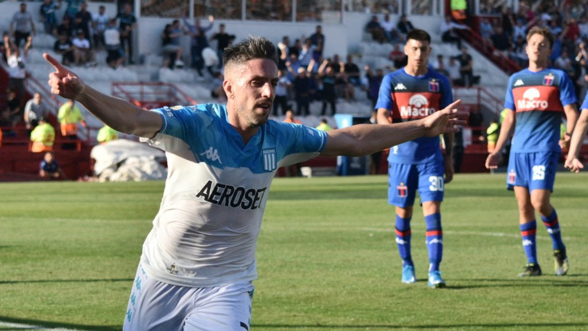 Gabriel Hauche anotó el tercer gol para Racing, para ganarse la chance de disputar el Trofeo de Campeones ante Boca.