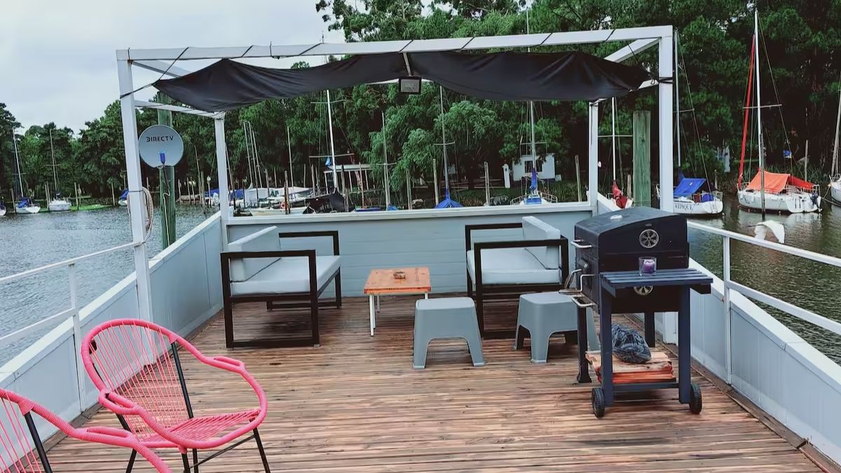 Esta opción de vacaciones se ofrece por AirBnB. Esta opción de vacaciones se ofrece por AirBnB.