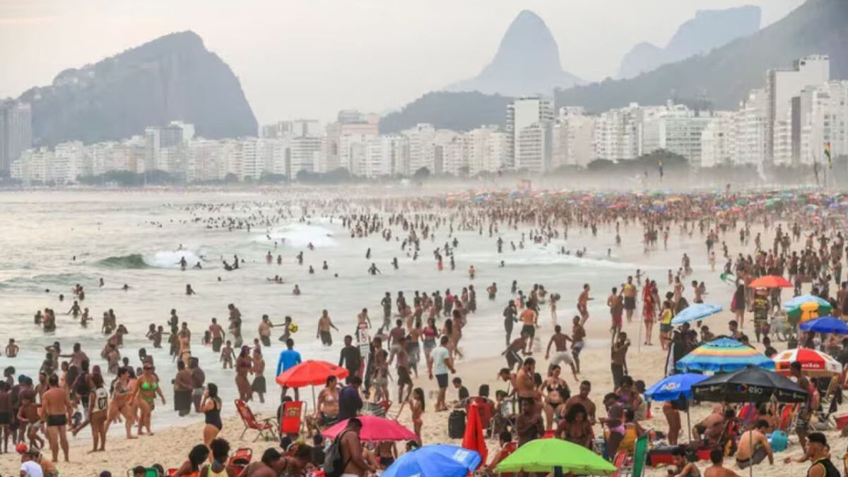 Muchos argentinos eligieron Brasil para pasar las vacaciones, pero es recomendable tener la vacuna contra la fiebre amarilla Muchos argentinos eligieron Brasil para pasar las vacaciones, pero es recomendable tener la vacuna contra la fiebre amarilla