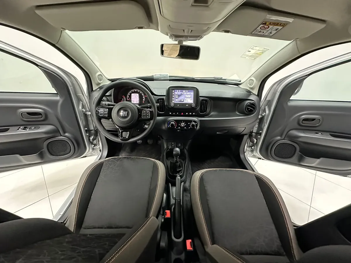 El interior del Mobi es más espacioso de que parece por afuera. El interior del Mobi es más espacioso de que parece por afuera.