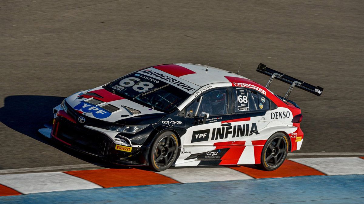 Julián Santero y su Toyota Corolla arrasaron en el trazado sanjuanino.