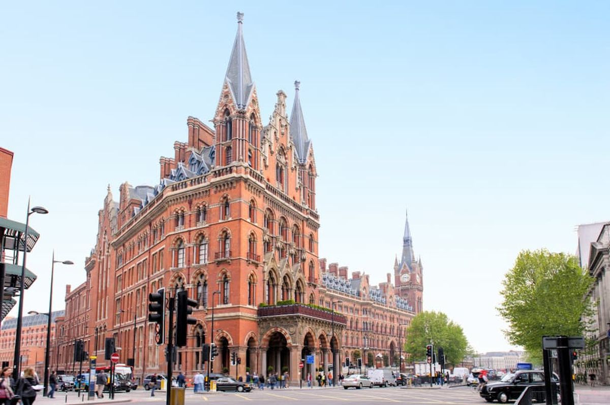 La estación de tren que parece un castillo renacentista. Imagen: Pixabay
